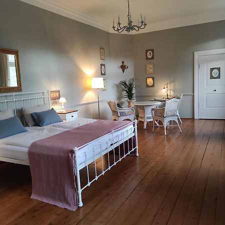 Gartenzimmer Im Schloss Neuhausen Neuhausen  Eksteriør billede